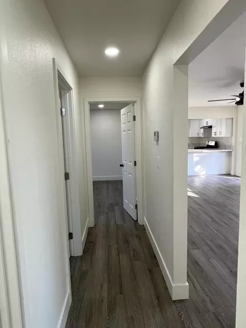 Entry Way - 614 N View St, Visalia, CA 93292 photo 1 of 1