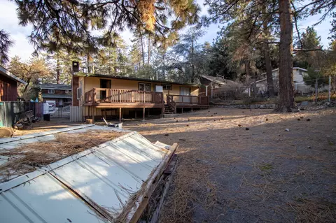 Exterior - 5608 Sheepcreek Dr, Wrightwood, CA 92397 photo 3 of 5