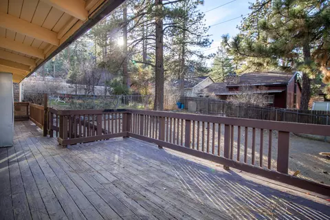 Exterior - 5608 Sheepcreek Dr, Wrightwood, CA 92397 photo 1 of 5