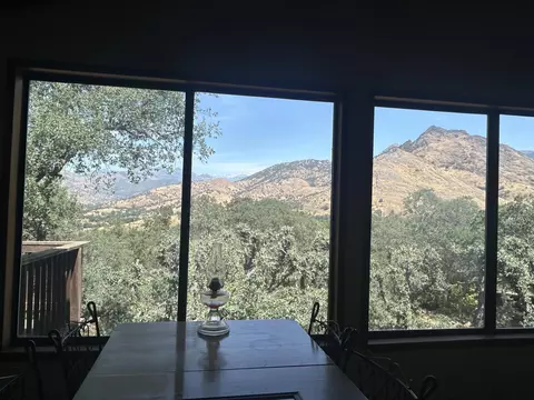 40838 Oak Ridge Dr, Three Rivers, CA 93271