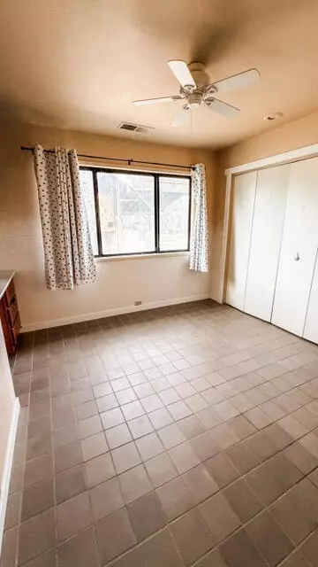 Bedroom - 31338 Dahlem Dr, Exeter, CA 93221 photo 6 of 9