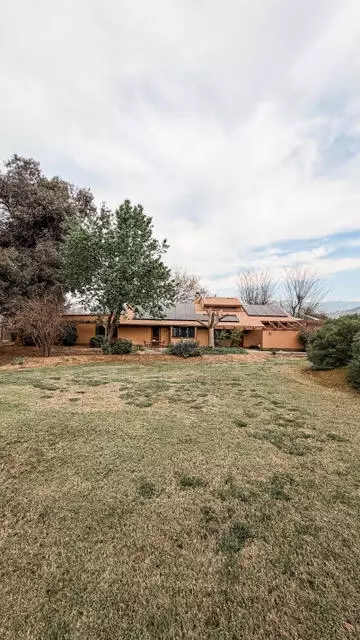 Exterior - 31338 Dahlem Dr, Exeter, CA 93221 photo 4 of 19