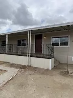 681 S Market Rd, Earlimart, CA 93219