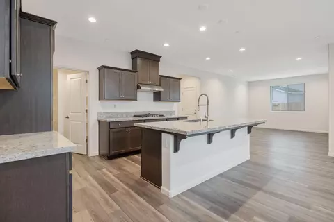 Kitchen - 4103 Hoblitt Ave, Clovis, CA 93619 photo 4 of 4