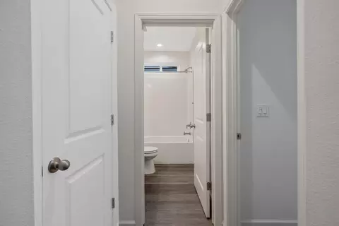 Entry Way - 4103 Hoblitt Ave, Clovis, CA 93619 photo 2 of 15