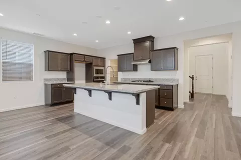 Kitchen - 4103 Hoblitt Ave, Clovis, CA 93619 photo 2 of 4