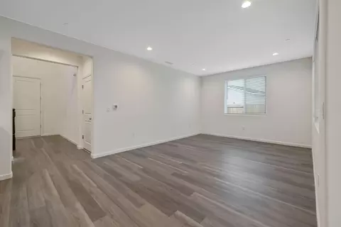 Living - 4103 Hoblitt Ave, Clovis, CA 93619 photo 2 of 8