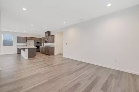 Living - 4103 Hoblitt Ave, Clovis, CA 93619 photo 3 of 8