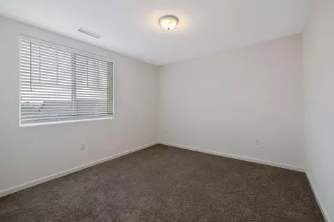 Bedroom - 4103 Hoblitt Ave, Clovis, CA 93619 photo 3 of 6