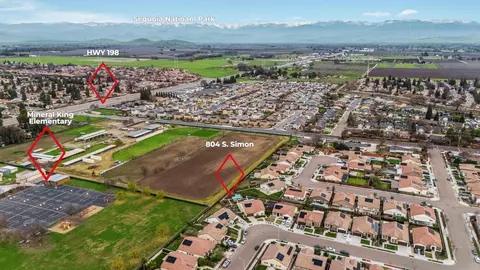 View/Area - 804 S Simon St, Visalia, CA 93292 photo 1 of 1