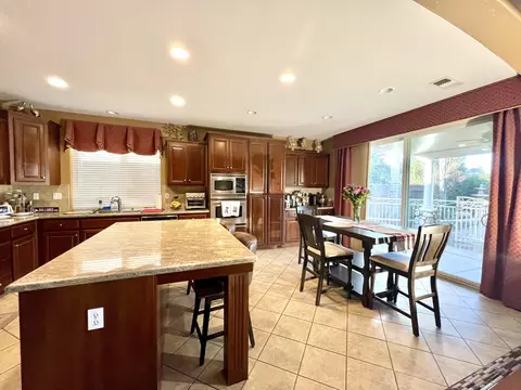 3010 W Ceres Ave, Visalia, CA 93291 photo 7