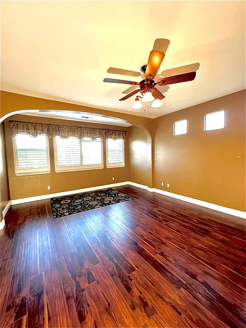 3010 W Ceres Ave, Visalia, CA 93291 photo 19