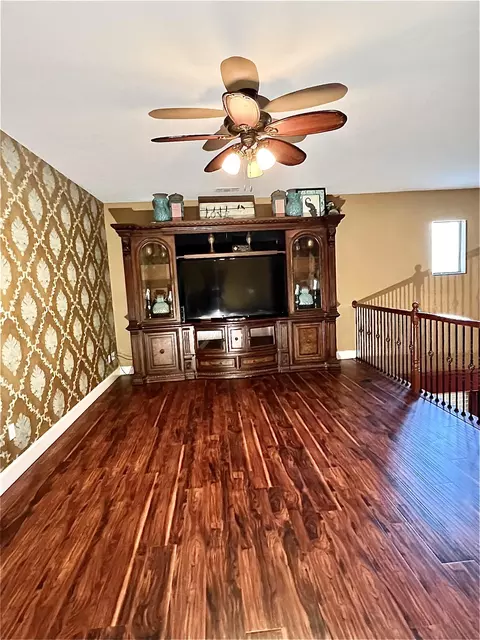 3010 W Ceres Ave, Visalia, CA 93291 photo 15