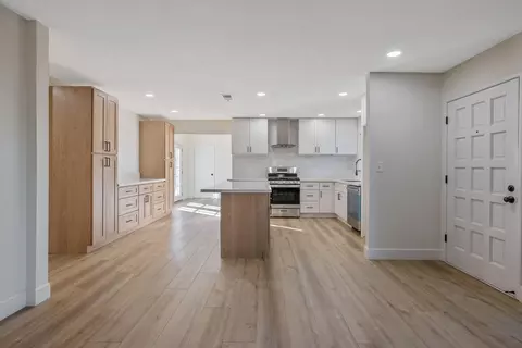 Kitchen - 1747 E Sonora Ave, Tulare, CA 93274 photo 1 of 6