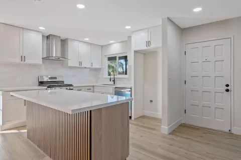 Kitchen - 1747 E Sonora Ave, Tulare, CA 93274 photo 3 of 6