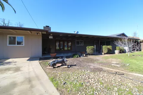 Exterior - 309 Sycamore Dr, Exeter, CA 93221 photo 3 of 6