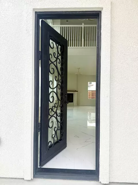 Entry Way - 169 Lake Dr, Lemoore, CA 93245 photo 1 of 3