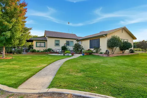 18367 Avenue 312, Visalia, CA 93292