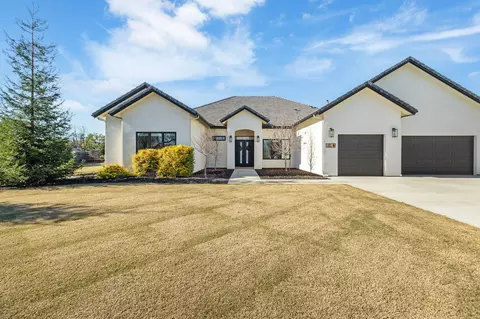 Exterior - 131 N Anderson Rd #B, Exeter, CA 93221 photo 9 of 23