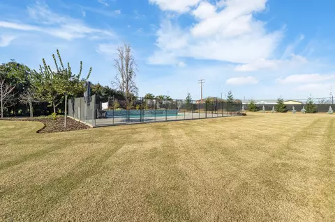 Exterior - 131 N Anderson Rd #B, Exeter, CA 93221 photo 14 of 23