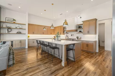 Kitchen - 131 N Anderson Rd #B, Exeter, CA 93221 photo 2 of 11