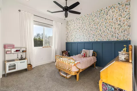 Bedroom - 131 N Anderson Rd #B, Exeter, CA 93221 photo 9 of 10