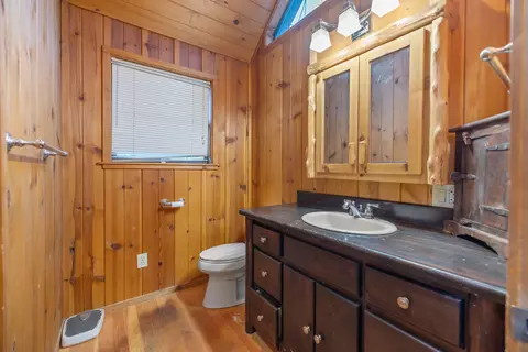 Bath - 45787 Guhl Ave, Posey, CA 93260 photo 3 of 5