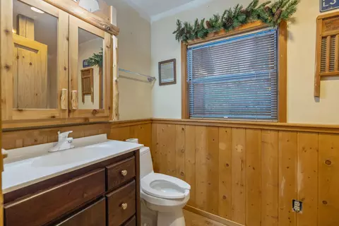 Bath - 45787 Guhl Ave, Posey, CA 93260 photo 5 of 5