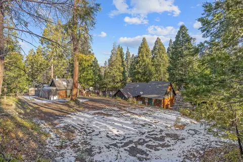 Exterior - 45787 Guhl Ave, Posey, CA 93260 photo 7 of 24