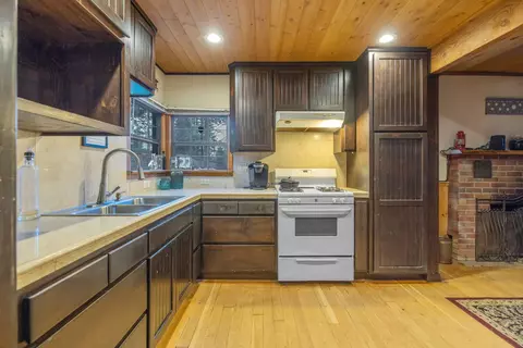 Kitchen - 45787 Guhl Ave, Posey, CA 93260 photo 1 of 2