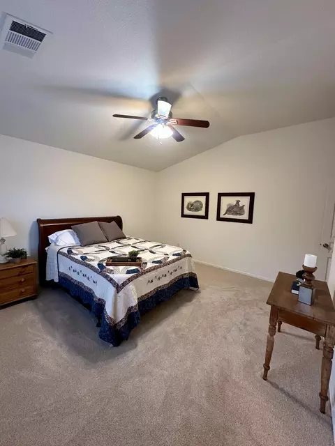 Bedroom - 1126 Bradley Ct, Exeter, CA 93221 photo 5 of 5