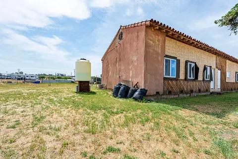 Exterior - 2803 Sharon Blvd, Madera, CA 93638 photo 7 of 10