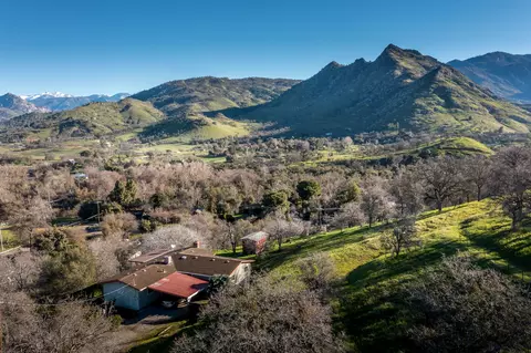 40410 Cherokee Oaks Dr, Three Rivers, CA 93271