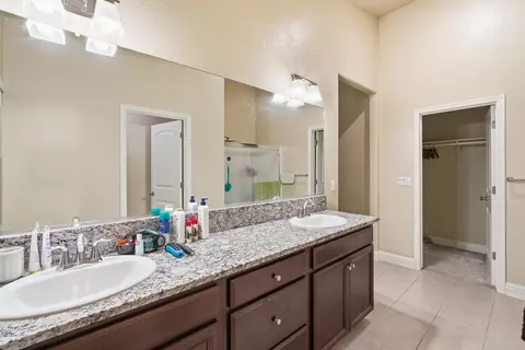 Other - 636 Castellina St, Lemoore, CA 93245 photo 6 of 7