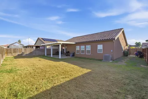 Exterior - 636 Castellina St, Lemoore, CA 93245 photo 5 of 5