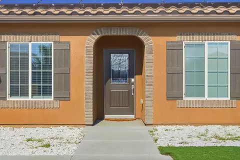 Exterior - 636 Castellina St, Lemoore, CA 93245 photo 3 of 5