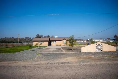 23404 Avenue 104, Terra Bella, CA 93270