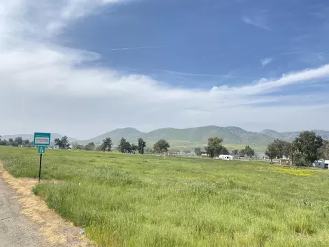 Highway 190, Porterville, CA 93257