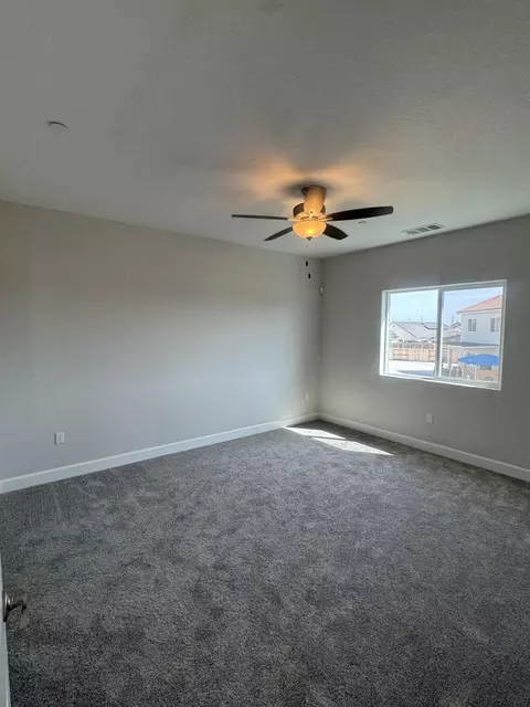Bedroom - 941 E Harter Dr, Visalia, CA 93292 photo 3 of 3