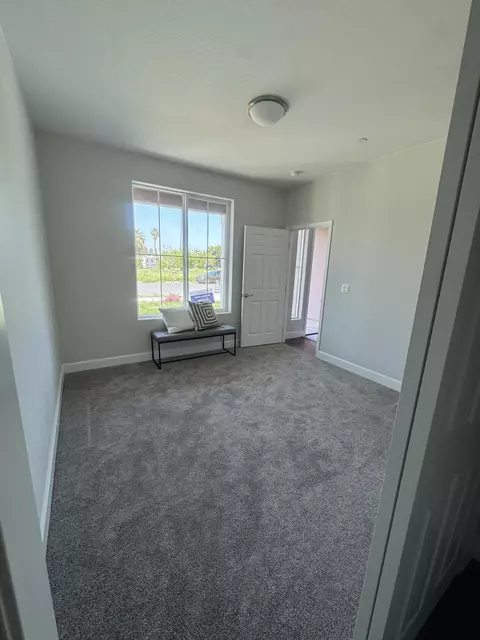 Bedroom - 941 E Harter Dr, Visalia, CA 93292 photo 1 of 4