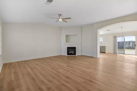 Living - 1459 Chimney Way, Lemoore, CA 93245 photo 1 of 3
