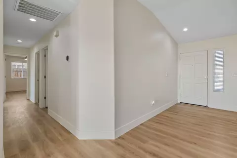 Entry Way - 1459 Chimney Way, Lemoore, CA 93245 photo 1 of 2