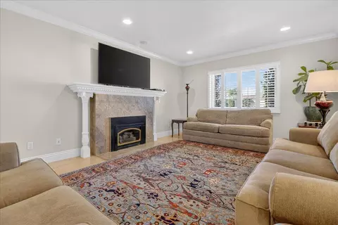 Living - 57 Carmel Ave, Salinas, CA 93901 photo 4 of 4