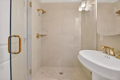 Bath - 57 Carmel Ave, Salinas, CA 93901 photo 8 of 8