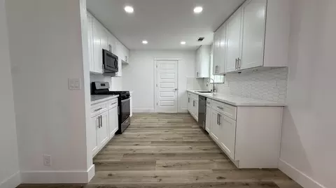 Kitchen - 653 Alpha St, Tulare, CA 93274 photo 1 of 2