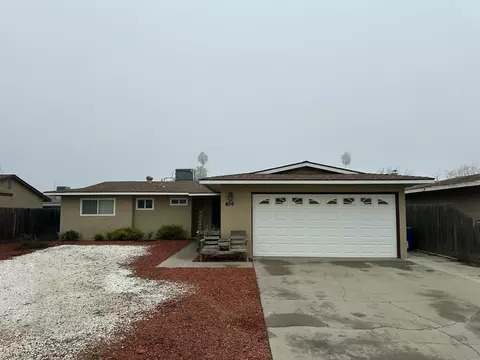 456 S Becky St, Tulare, CA 93274