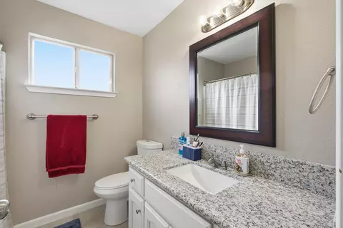 Bath - 416 Jesse St, Exeter, CA 93221 photo 1 of 5