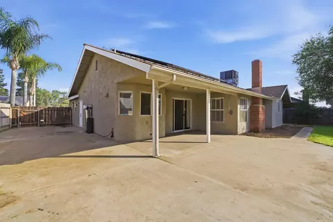 Exterior - 416 Jesse St, Exeter, CA 93221 photo 4 of 9