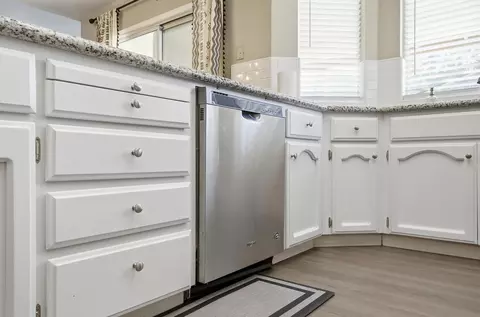Kitchen - 416 Jesse St, Exeter, CA 93221 photo 3 of 4