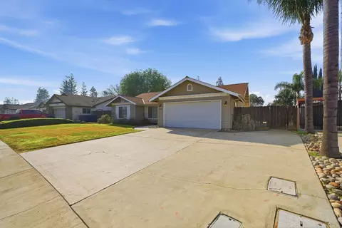 Exterior - 416 Jesse St, Exeter, CA 93221 photo 3 of 9